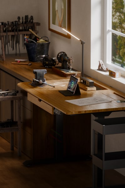 E7 Hive height adjustable desk for sewing and crafting