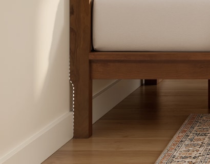 Wall-hugging Design, With inward-recessed legs,the bed sits flush against your wall to save room and boost overall stability.