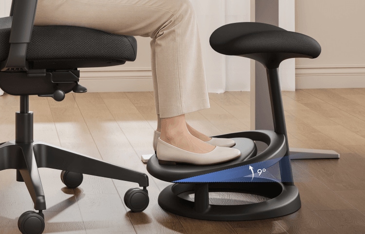 CF4 footrest in use, showing 9° tilt angle for comfortable foot placement